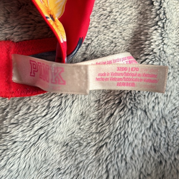 PINK VS💫Red Floral Lightly Padded T-Shirt Bra - Picture 7 of 7